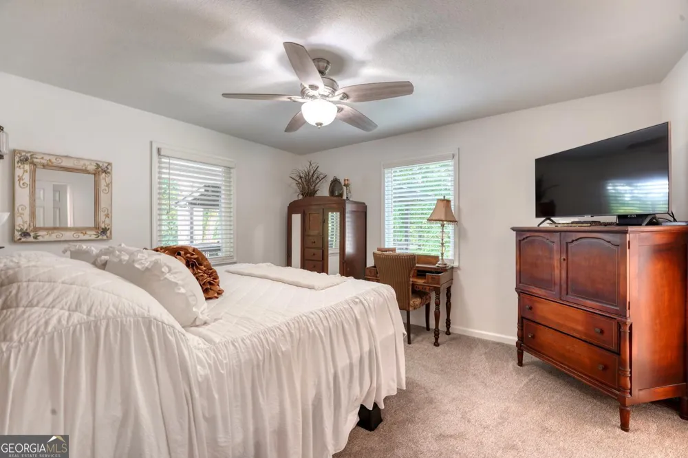 33 Tusquittee Valley Lane Hayesville, NC 28904