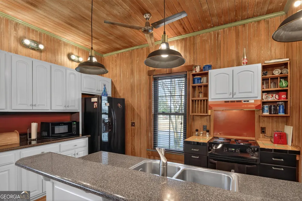 33 Main ST Register, GA 30452