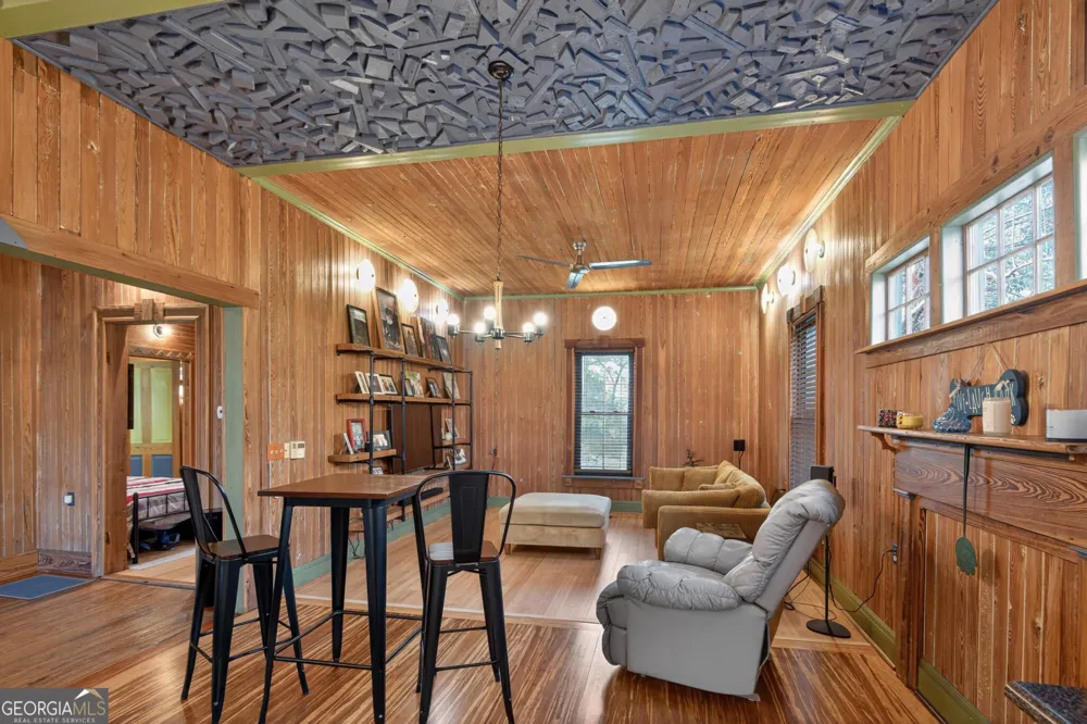 33 Main ST Register, GA 30452