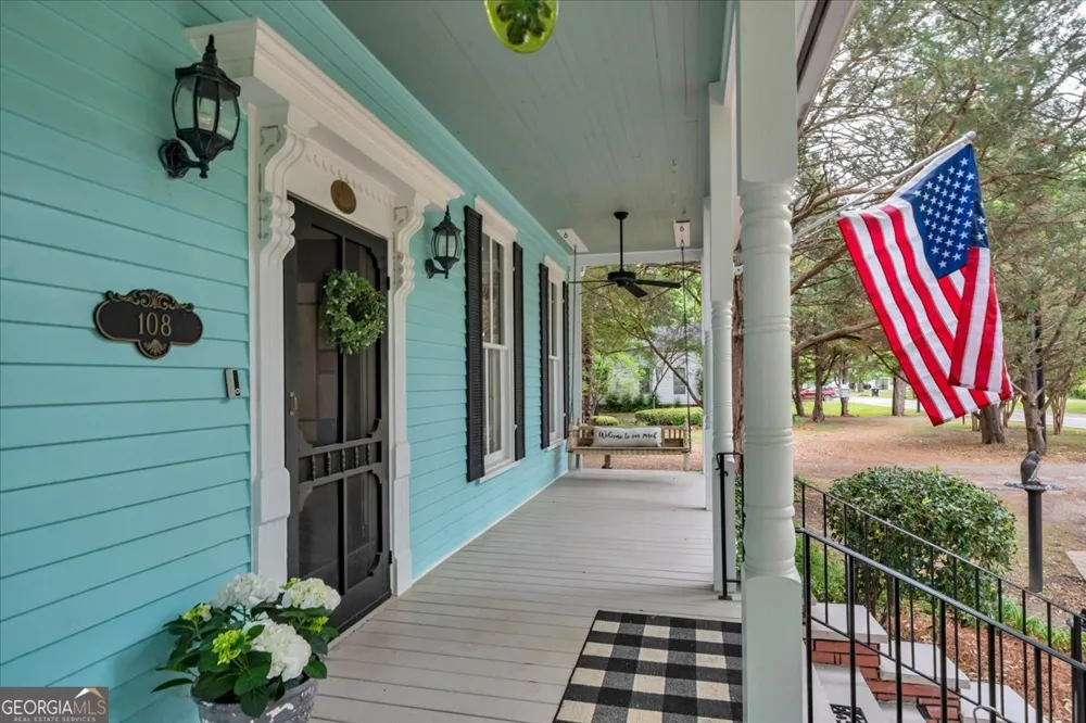 108 Howard ST Byron, GA 31008