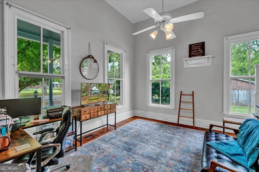108 Howard ST Byron, GA 31008