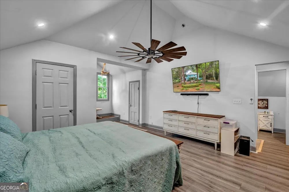 108 Howard ST Byron, GA 31008