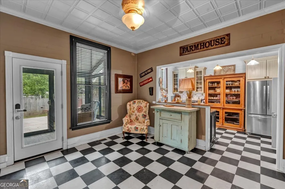 108 Howard ST Byron, GA 31008