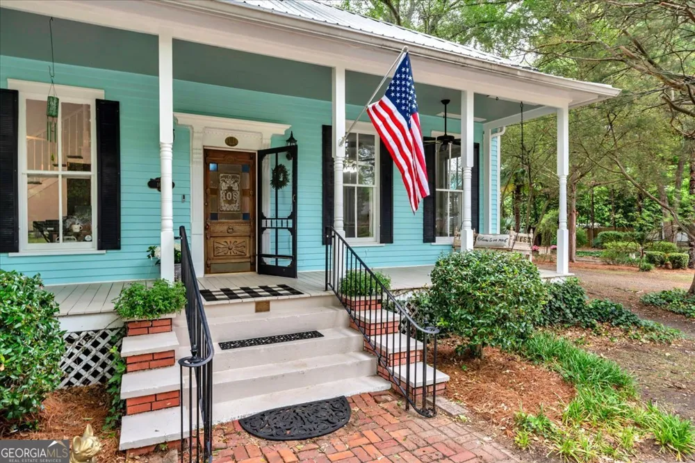 108 Howard ST Byron, GA 31008