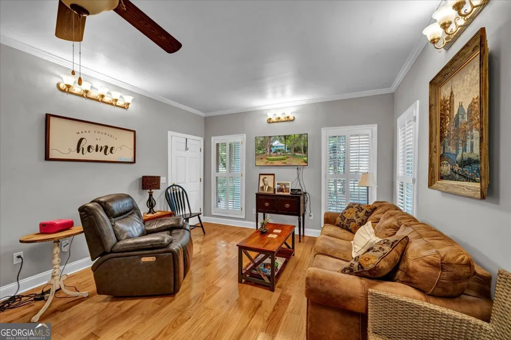 108 Howard ST Byron, GA 31008