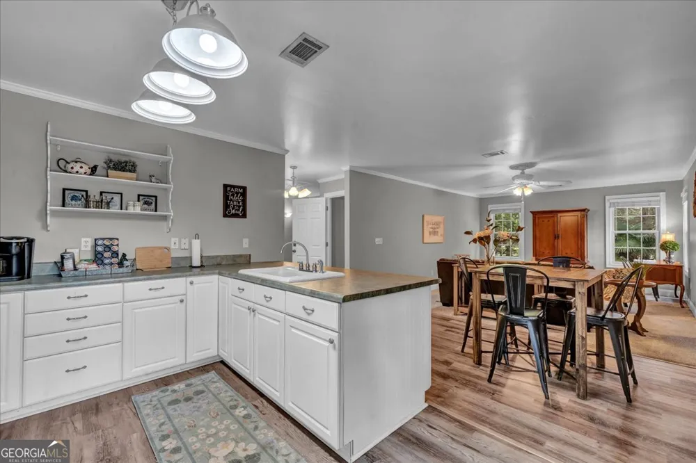 108 Howard ST Byron, GA 31008
