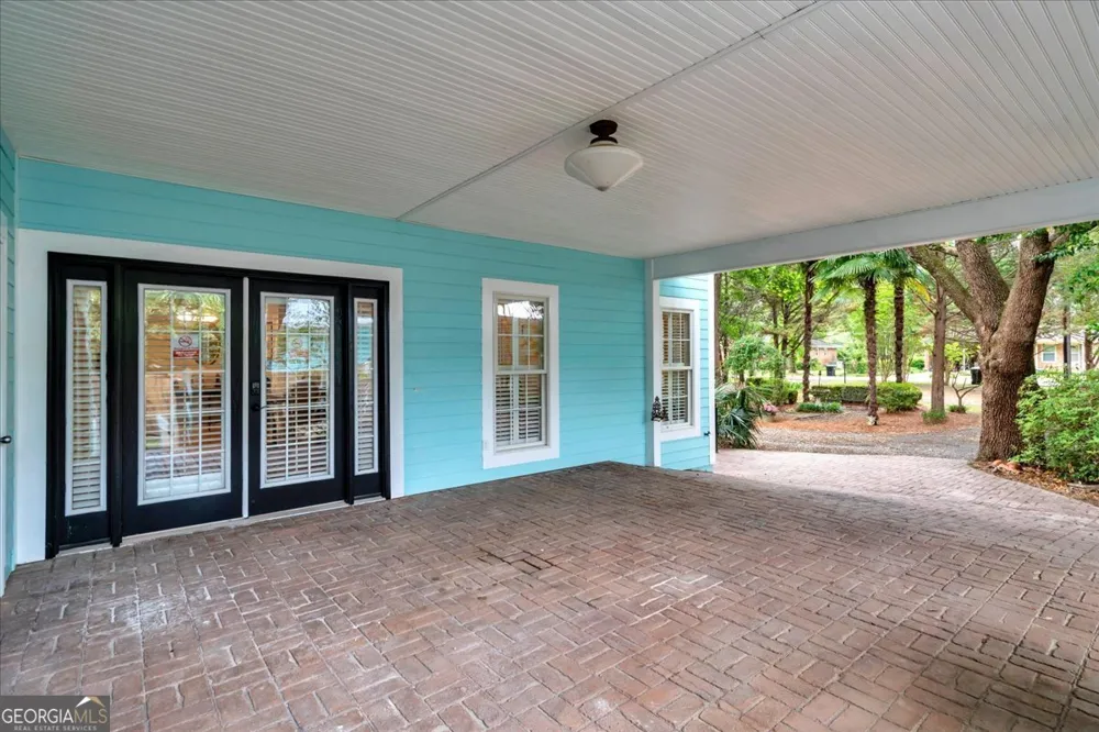 108 Howard ST Byron, GA 31008