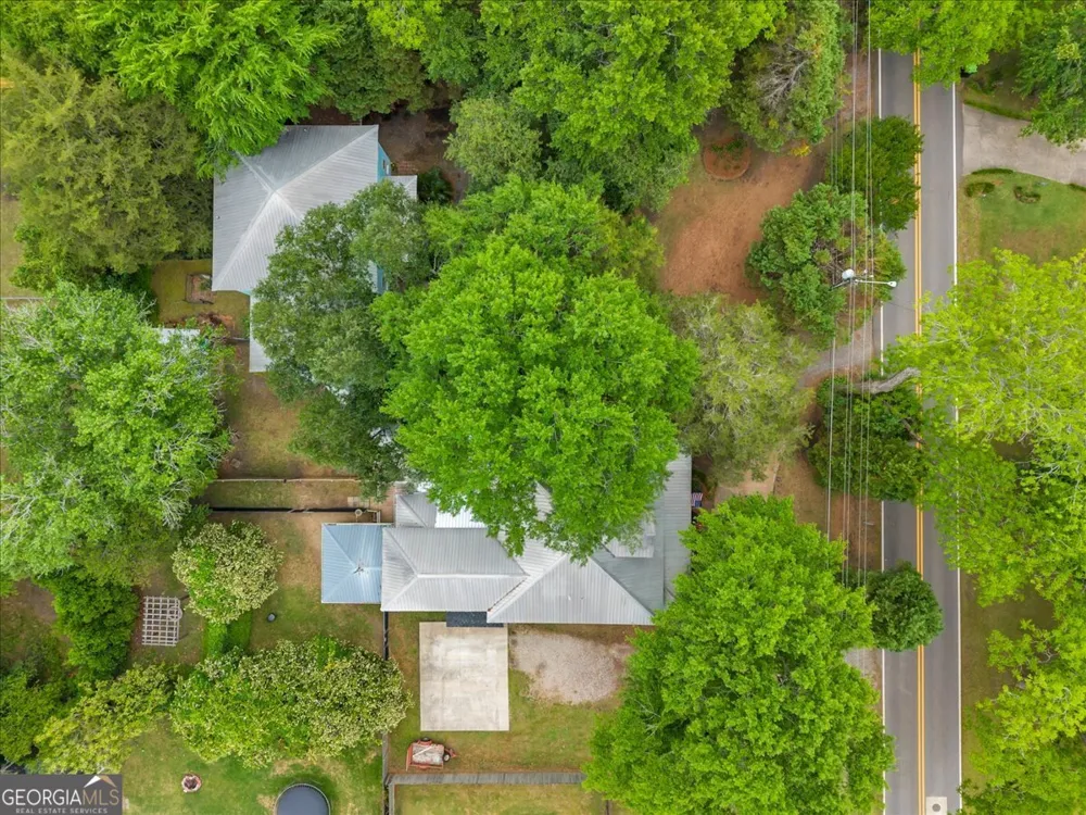 108 Howard ST Byron, GA 31008