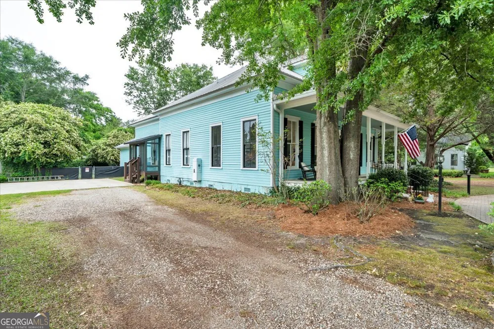 108 Howard ST Byron, GA 31008