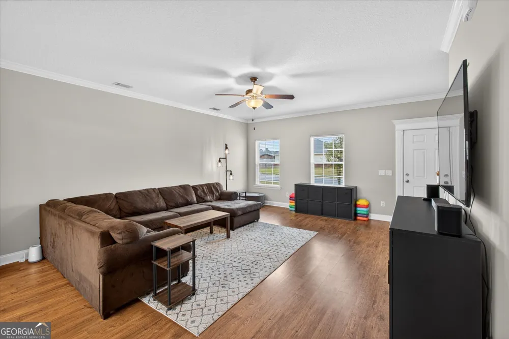 245 Alcott CIR Hinesville, GA 31313