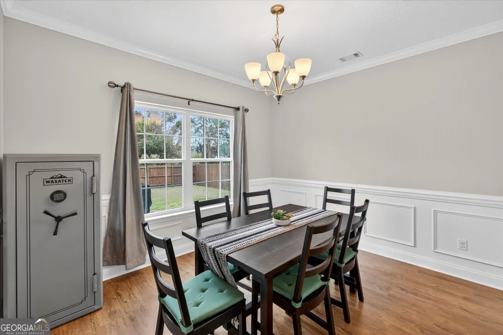 245 Alcott CIR Hinesville, GA 31313