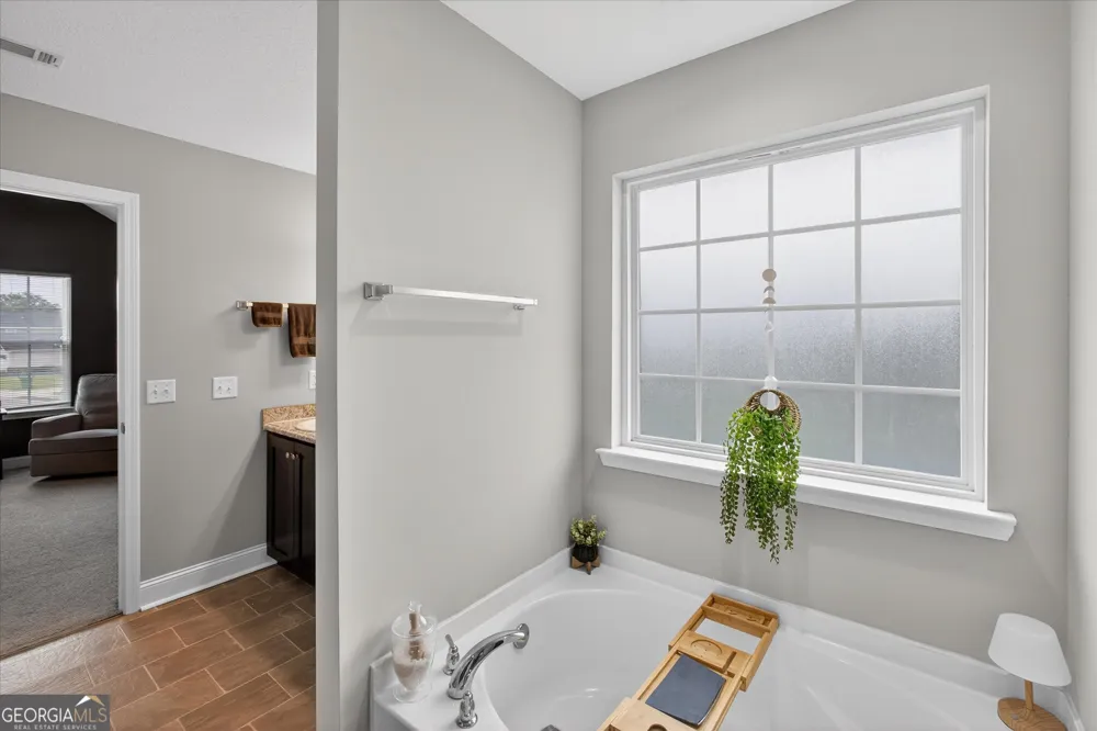 245 Alcott CIR Hinesville, GA 31313