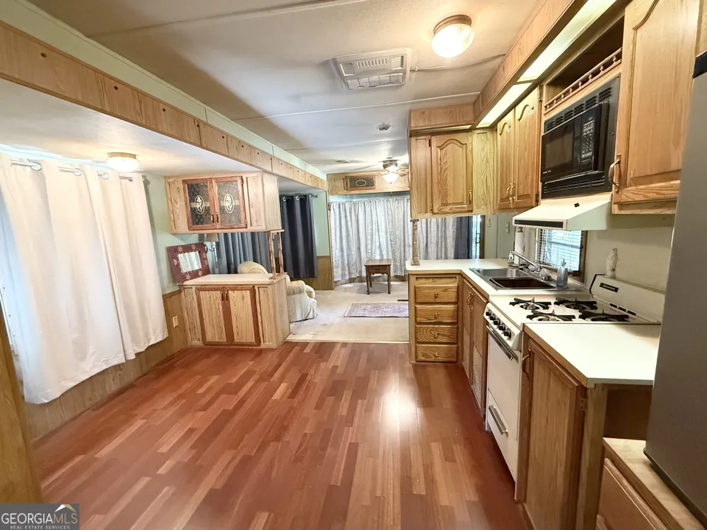 151 Cindy PKWY Cleveland, GA 30528