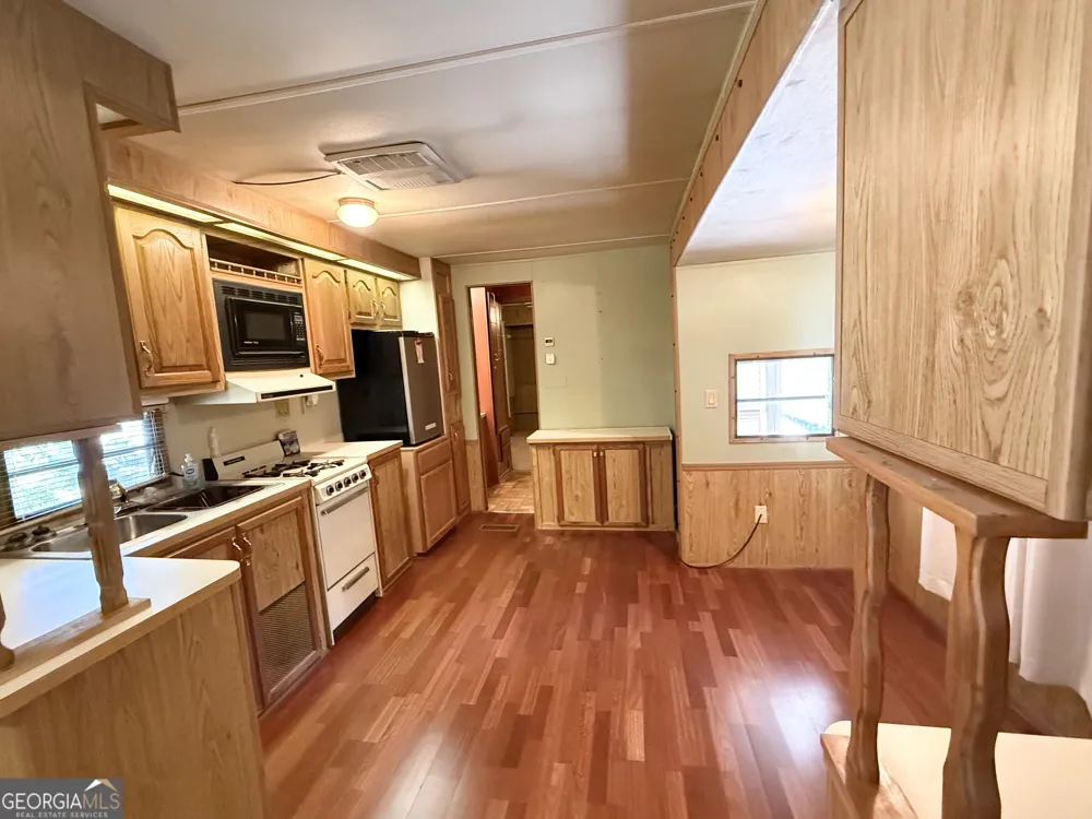 151 Cindy PKWY Cleveland, GA 30528