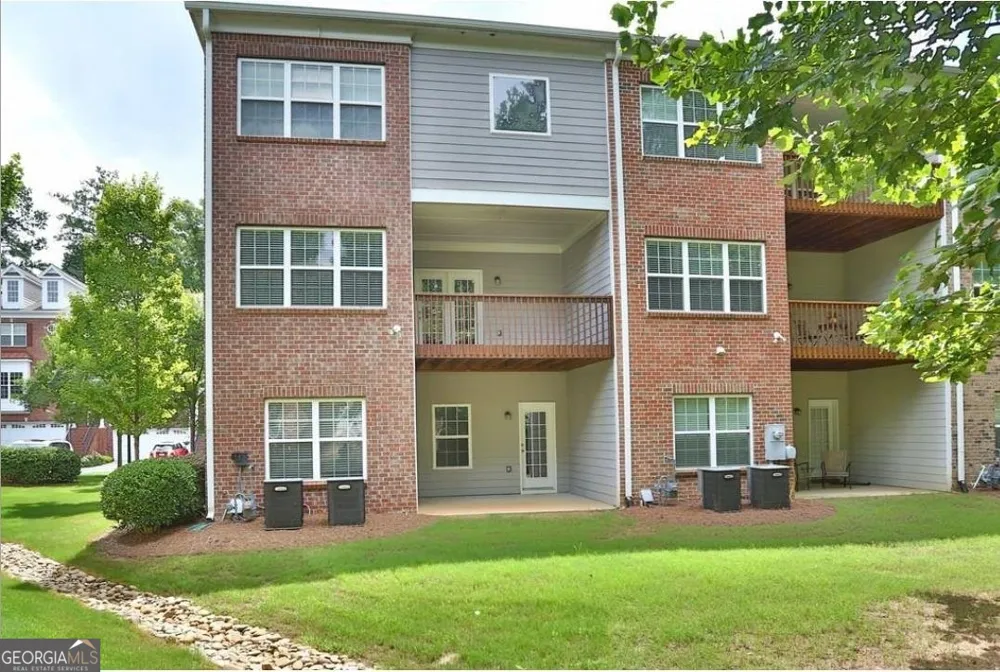 12820 Doe DR Alpharetta, GA 30004