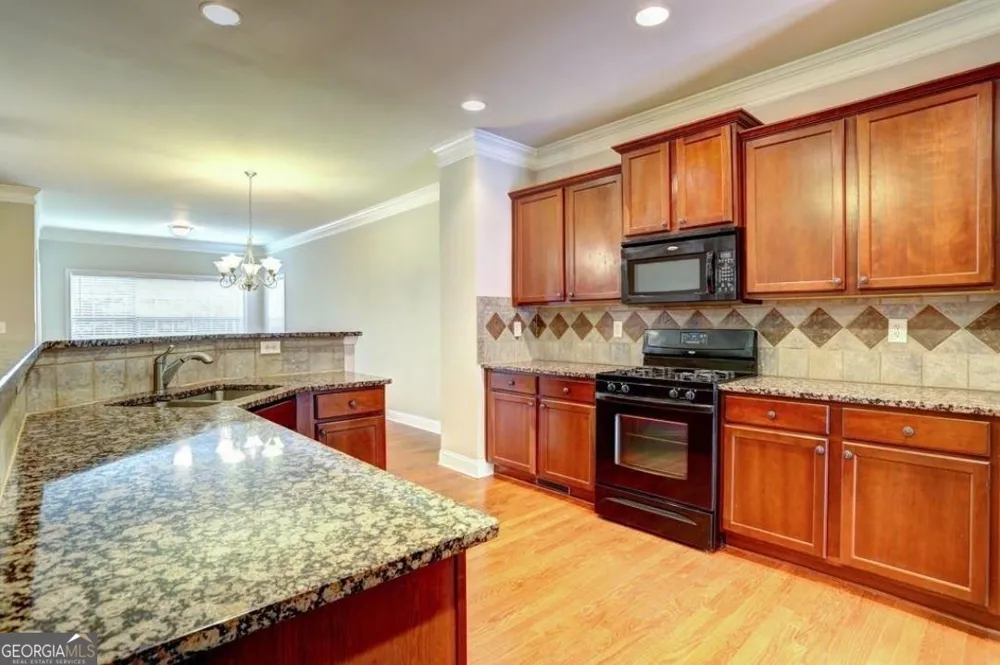 12820 Doe DR Alpharetta, GA 30004
