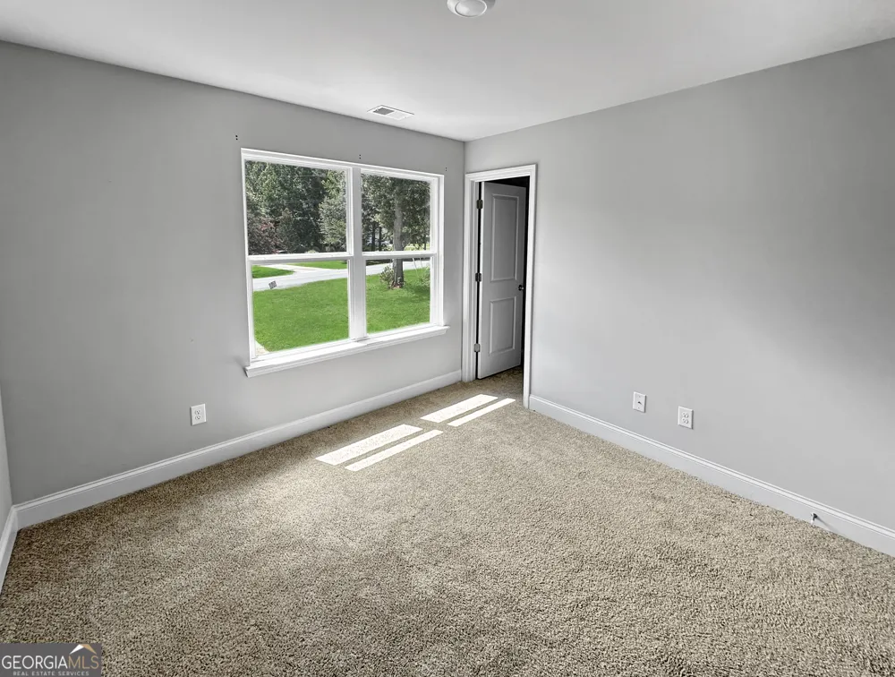 160 Deerfield TRCE Barnesville, GA 30204