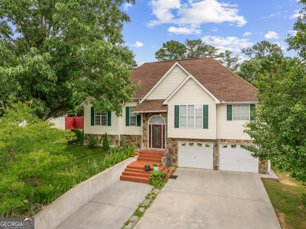 391 Wildwood CIR SE Calhoun, GA 30701