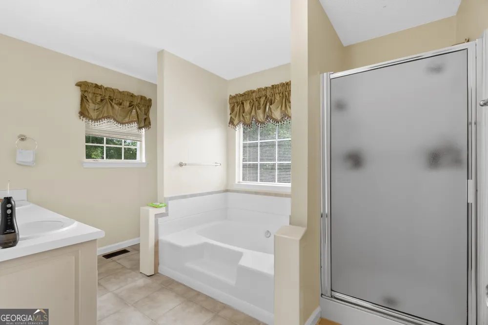 391 Wildwood CIR SE Calhoun, GA 30701