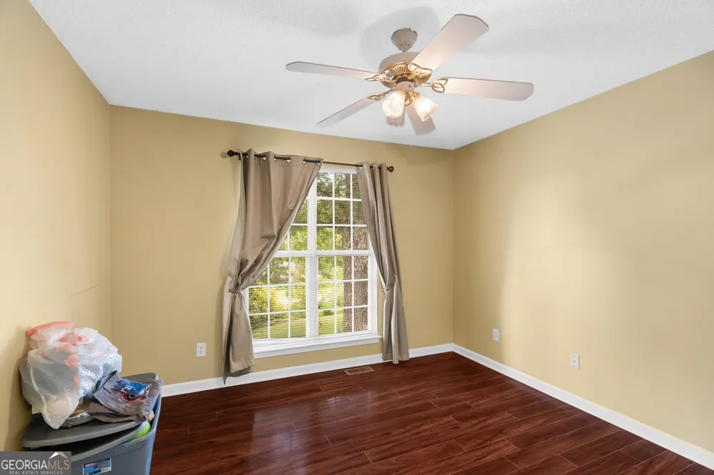 391 Wildwood CIR SE Calhoun, GA 30701