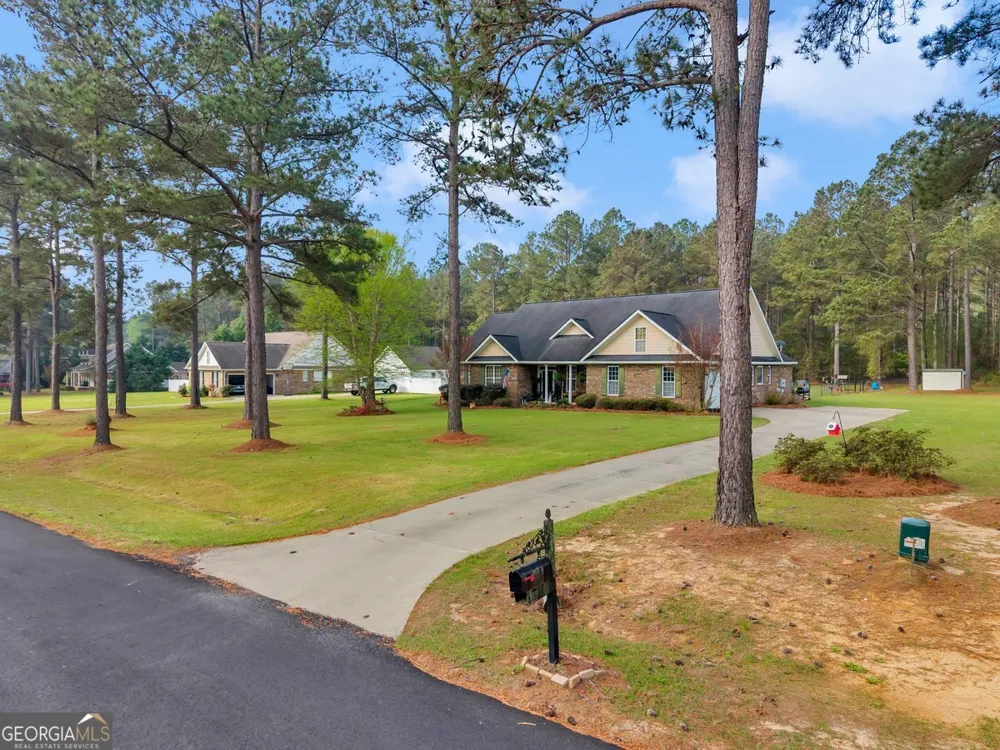 315 Old Pine RD Dudley, GA 31022