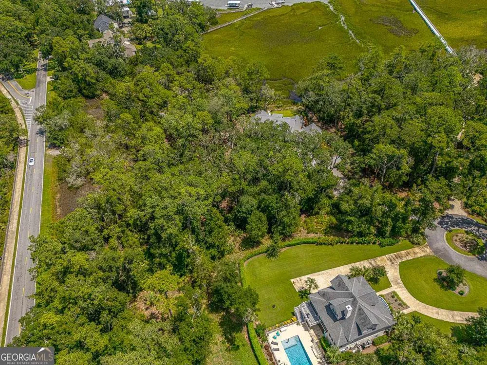 117 Jones Creek DR St. Simons, GA 31522