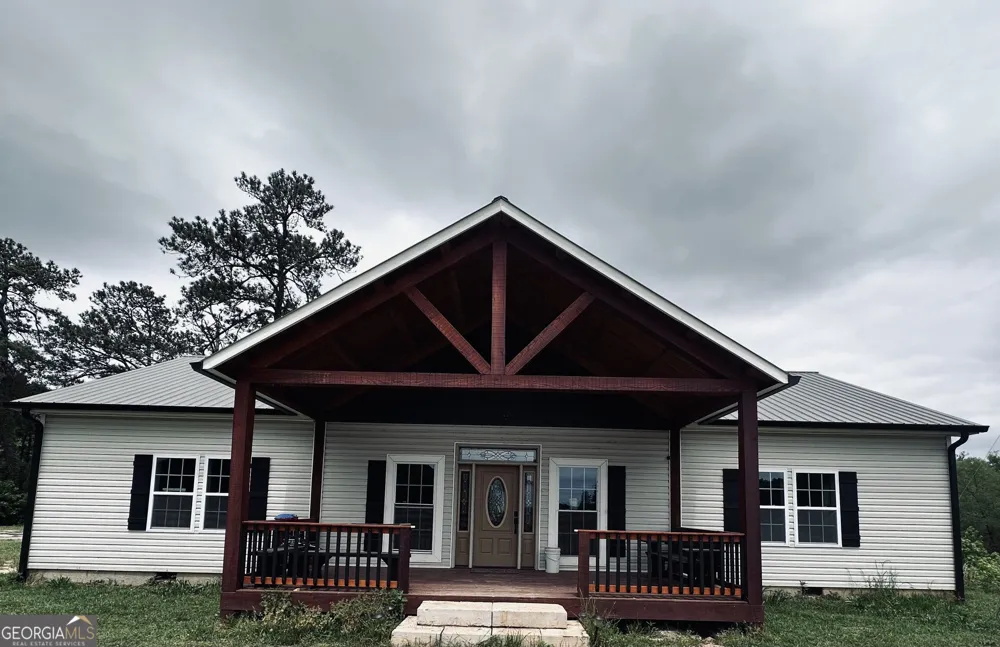 213 Fredonia Church RD Barnesville, GA 30204