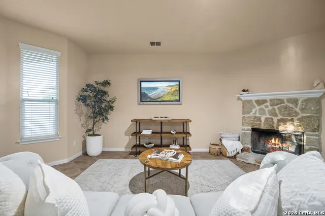 1008 Magellan Windcrest, TX 78239