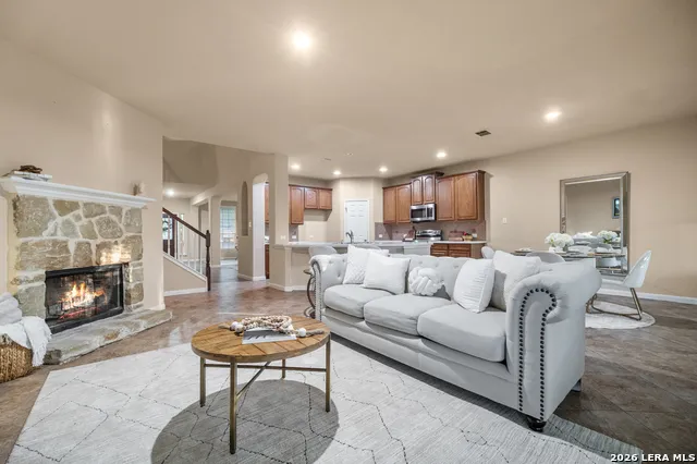 1008 Magellan Windcrest, TX 78239