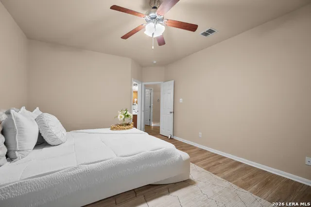 1008 Magellan Windcrest, TX 78239