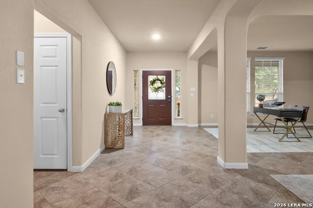 1008 Magellan Windcrest, TX 78239