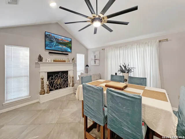 1103 Hidalgo St Crystal City, TX 78839