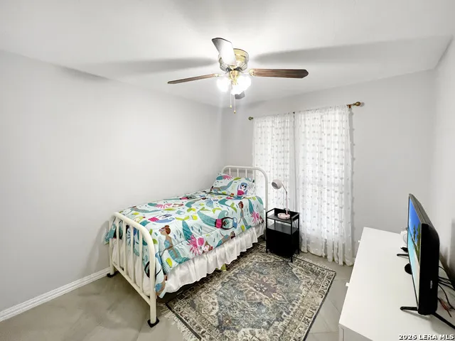 1103 Hidalgo St Crystal City, TX 78839