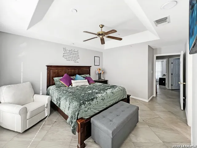 1103 Hidalgo St Crystal City, TX 78839