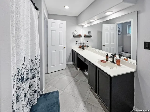 1103 Hidalgo St Crystal City, TX 78839