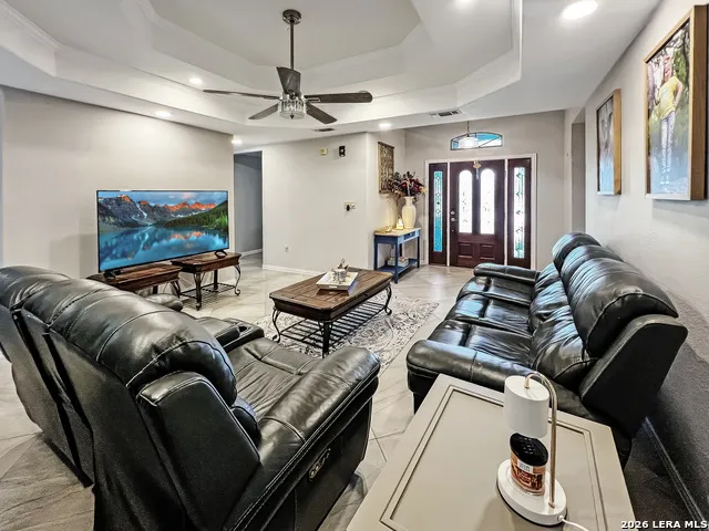 1103 Hidalgo St Crystal City, TX 78839