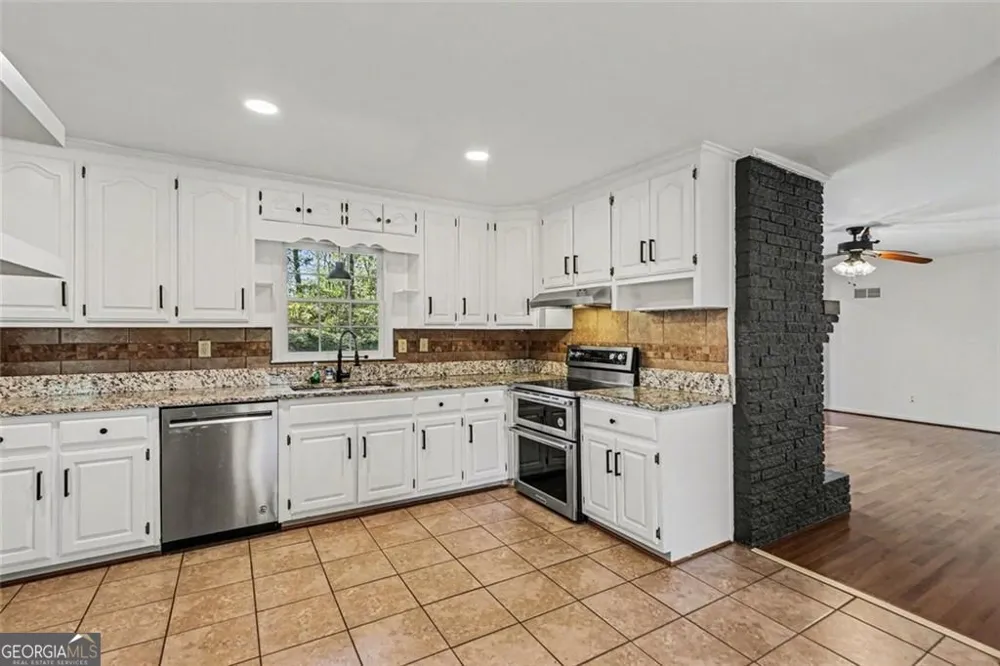 4576 Driftwood DR Austell, GA 30106