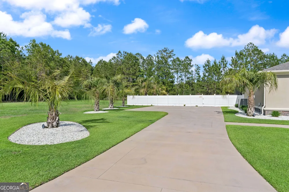 240 Belmont CIR Brunswick, GA 31525
