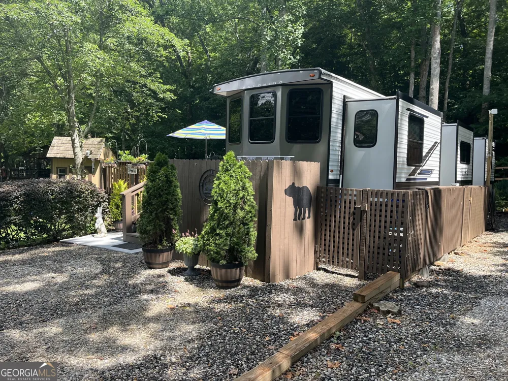 304 Choestoe Valley LN Blairsville, GA 30512