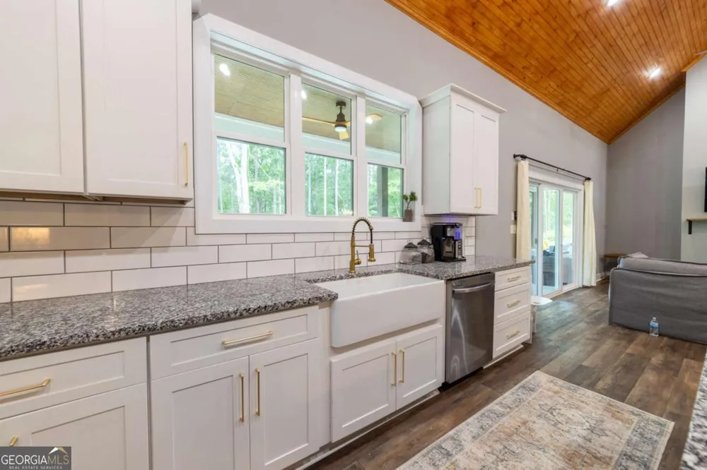 181 S Chattahoochee DR Hogansville, GA 30230