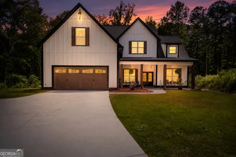 181 S Chattahoochee DR