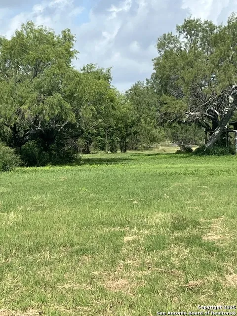 707 deer trail