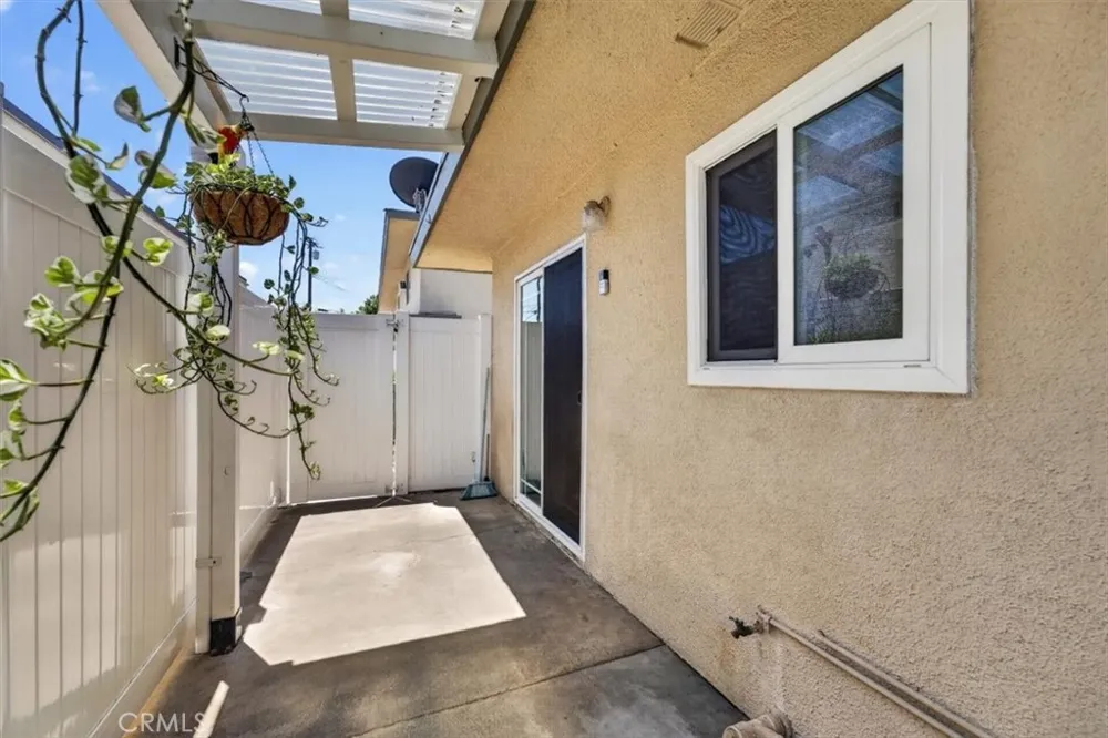 8788 Valley View #C Buena Park, CA 90620
