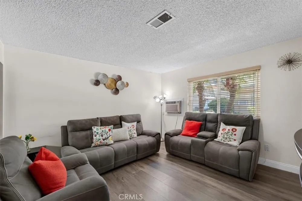 8788 Valley View #C Buena Park, CA 90620