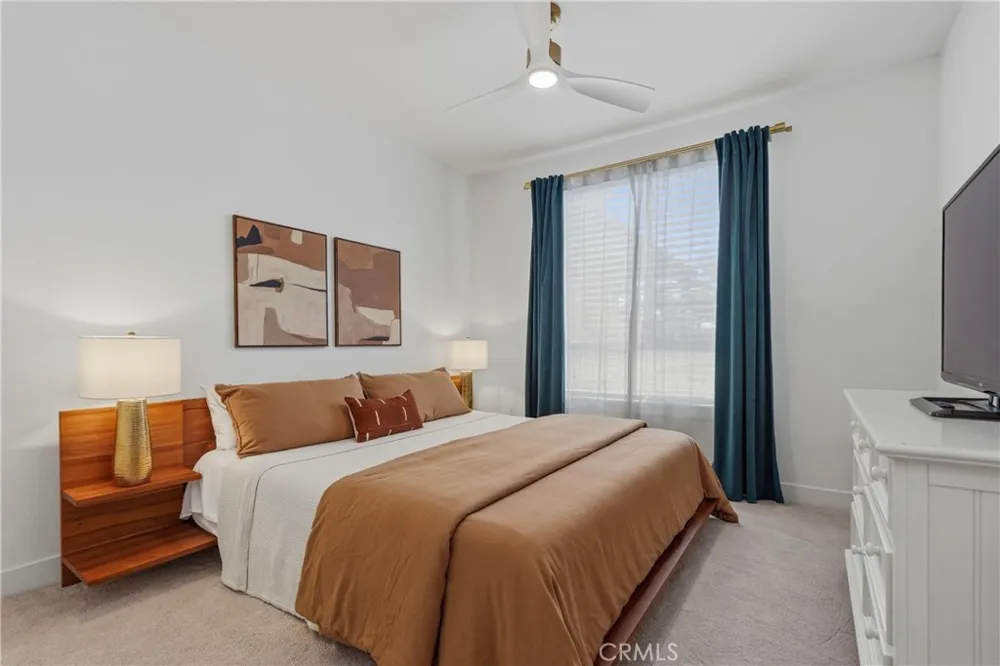 24545 Town Center Drive #5401 Valencia, CA 91355