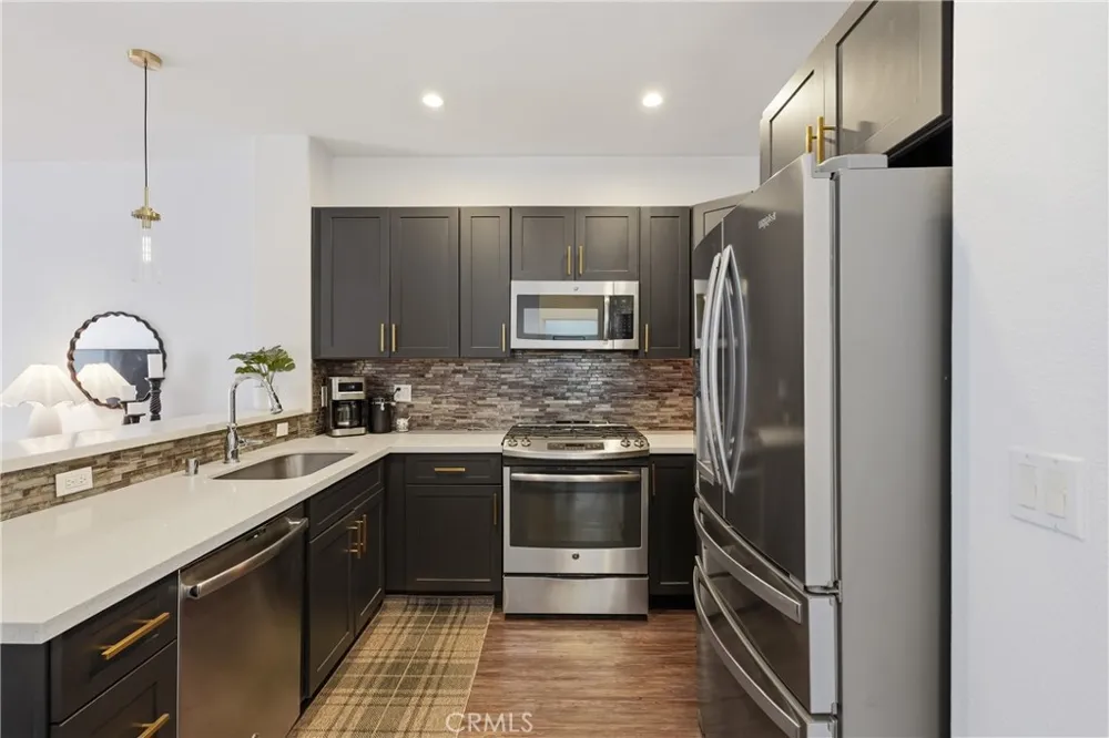 24545 Town Center Drive #5401 Valencia, CA 91355