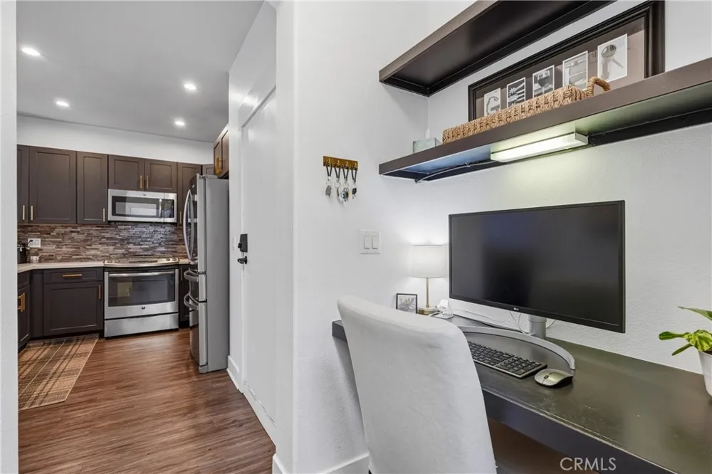 24545 Town Center Drive #5401 Valencia, CA 91355
