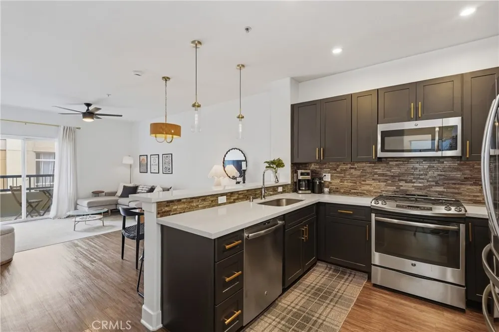 24545 Town Center Drive #5401 Valencia, CA 91355