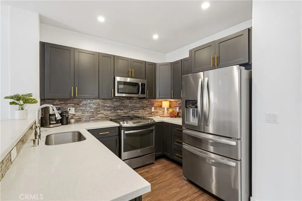 24545 Town Center Drive #5401 Valencia, CA 91355