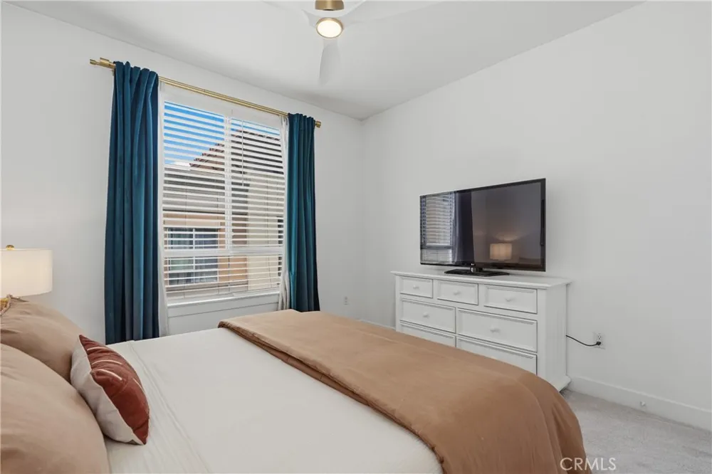 24545 Town Center Drive #5401 Valencia, CA 91355